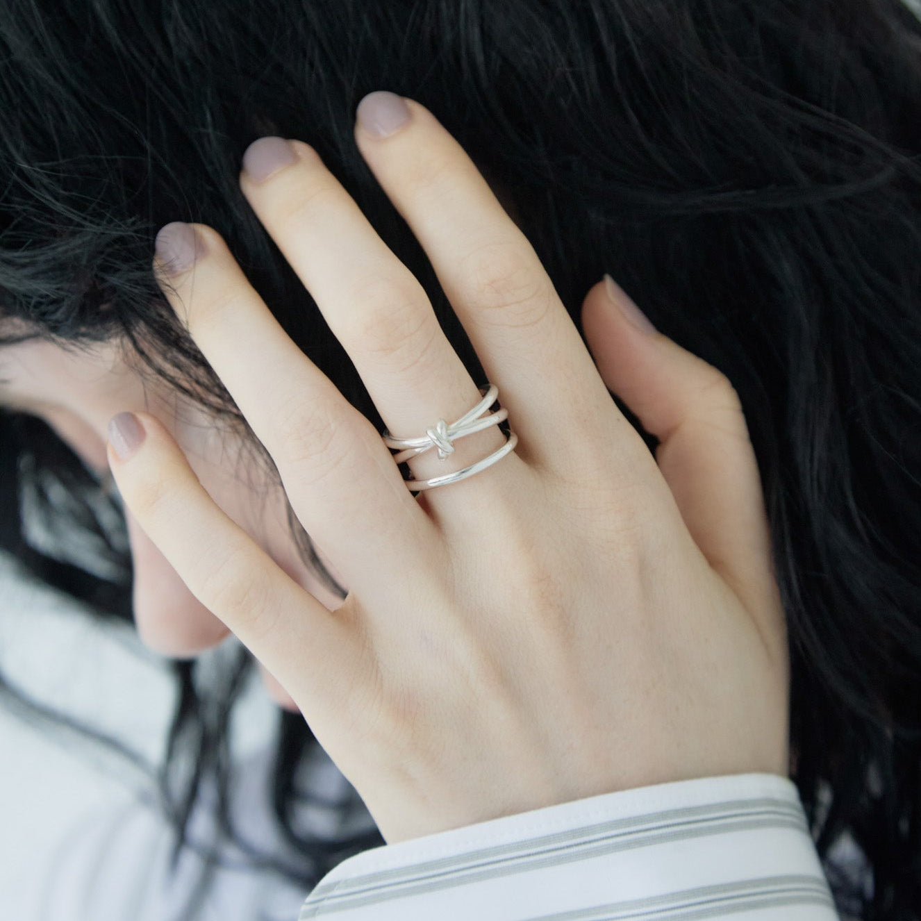 THREE LINE FREE RING