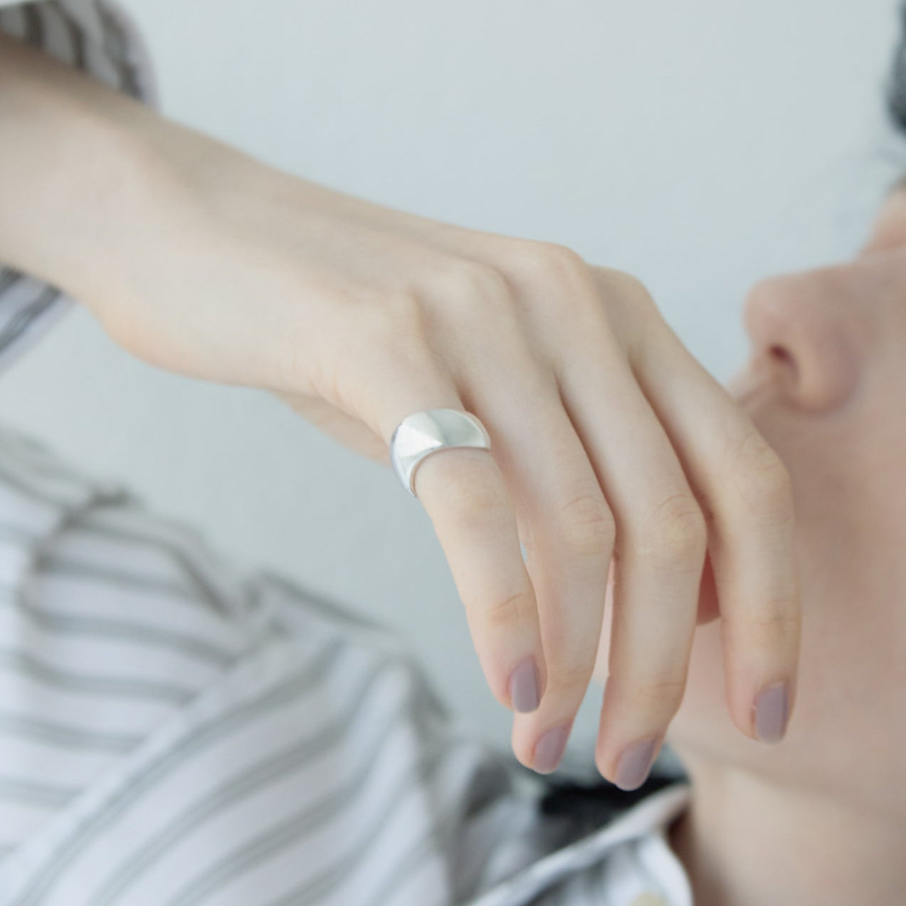 WIDE PINKY RING