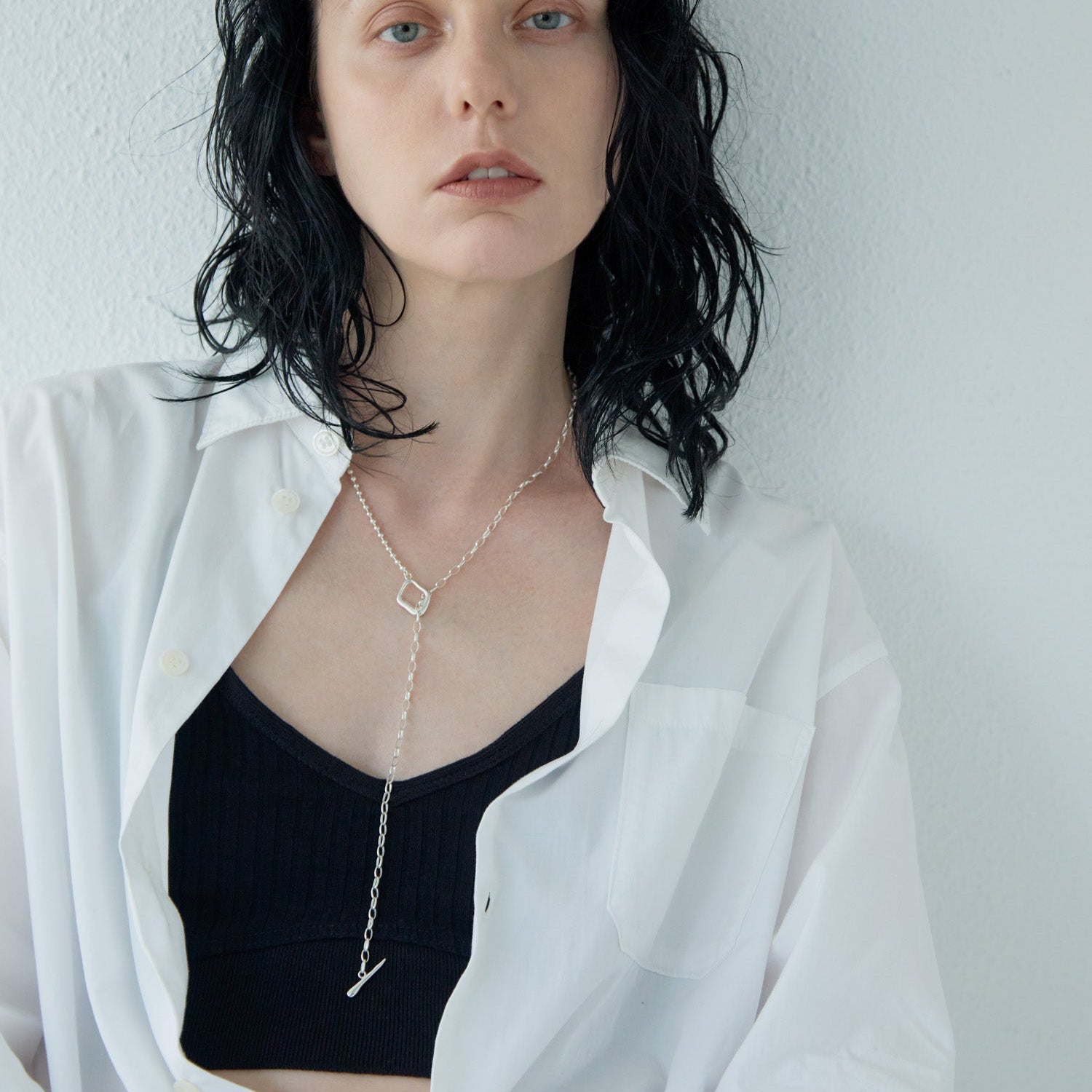 LARIE TEETH ASYMMETRY NECKLACE
