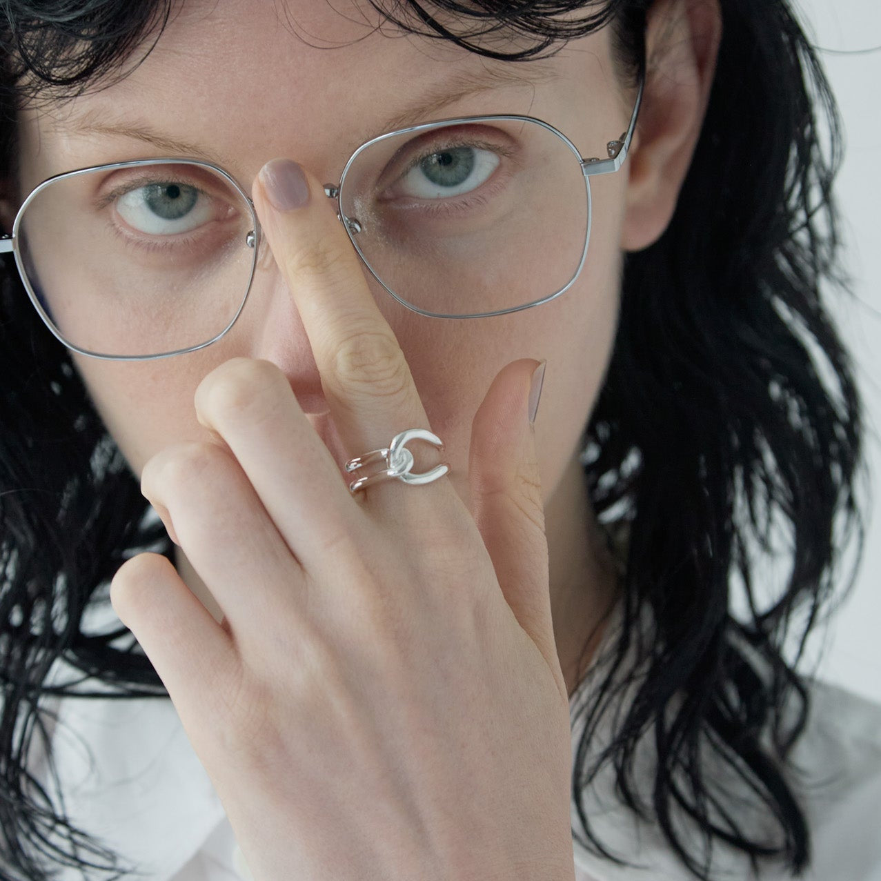 HANDSHAKE RING