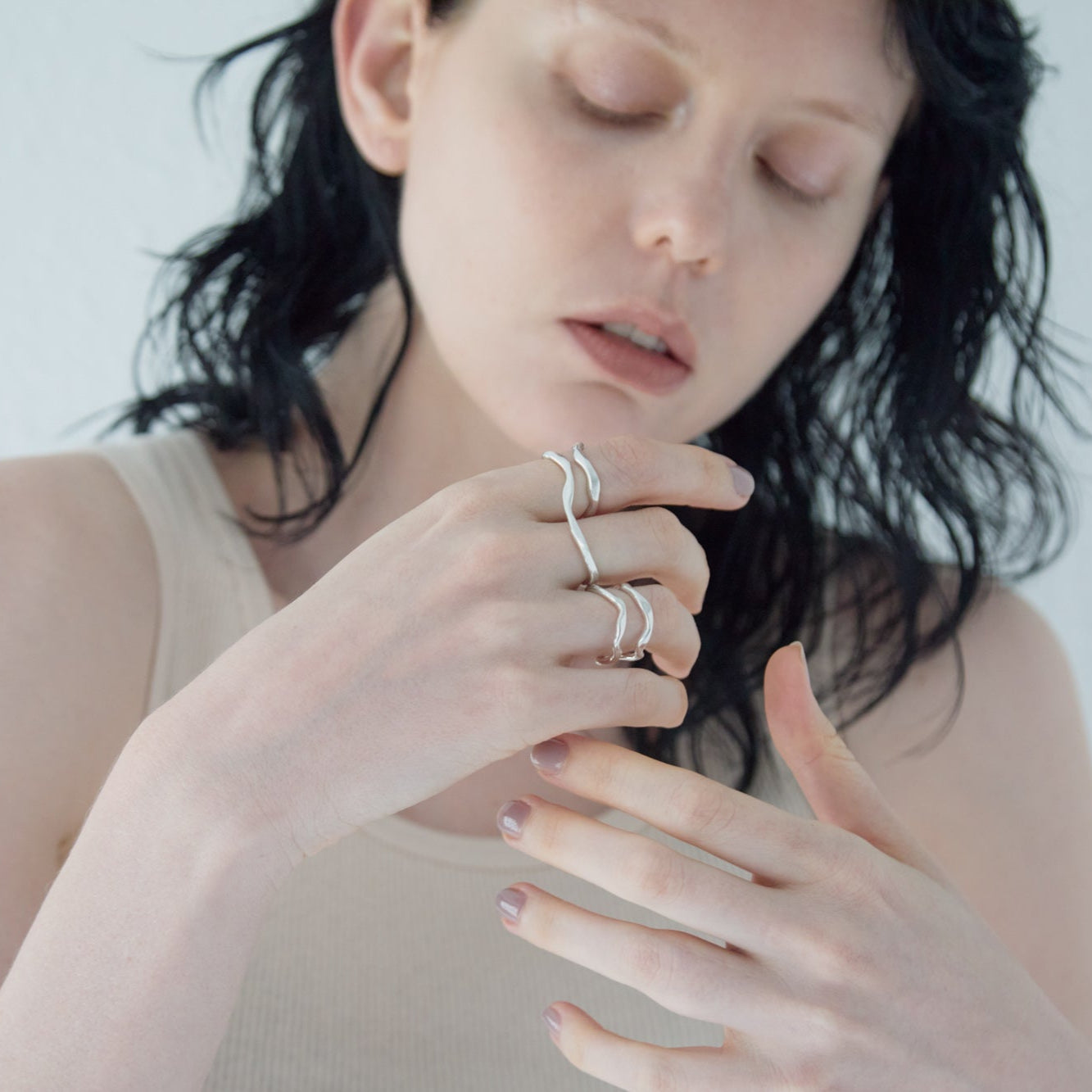 TWO FINGER RING