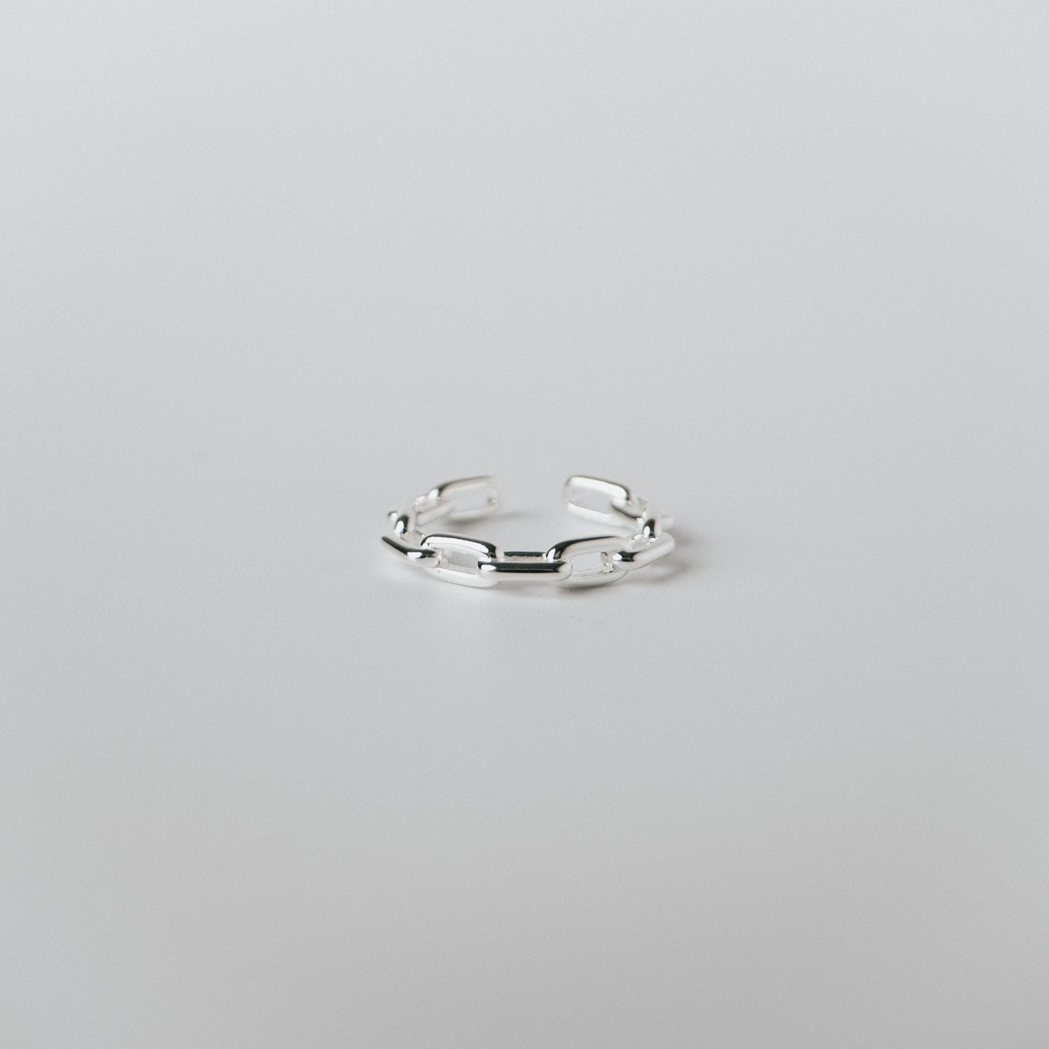 CHAIN MOTIF RING