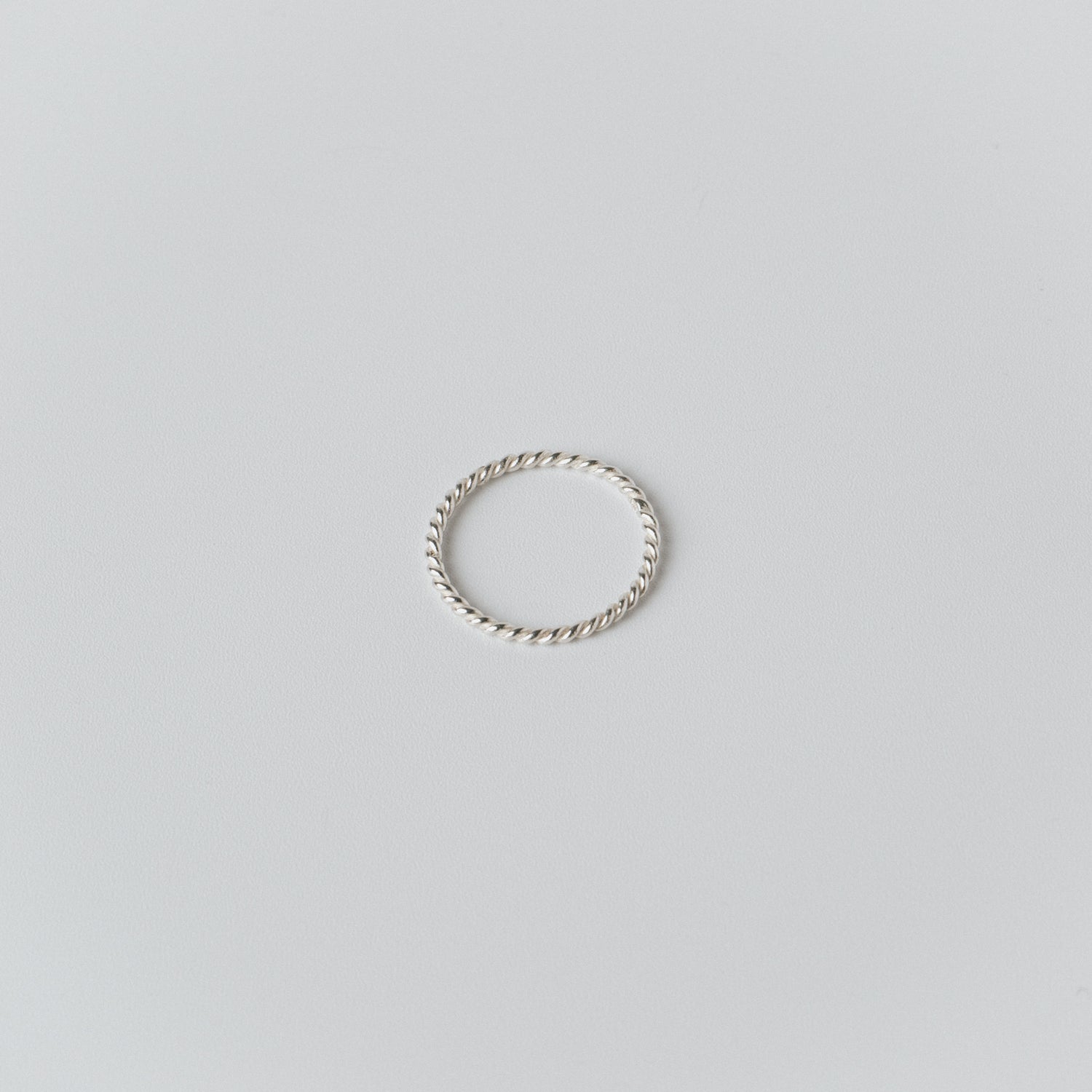 TWIST THIN RING