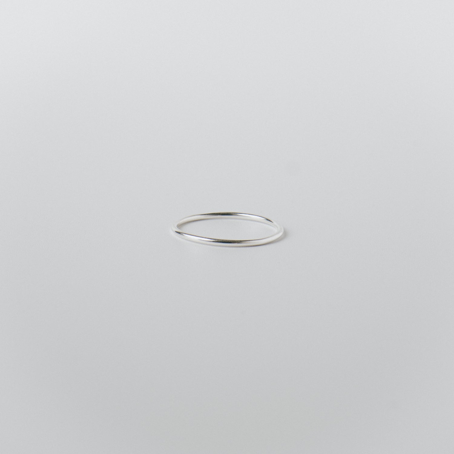 SIMPLE THIN RING / SILVER