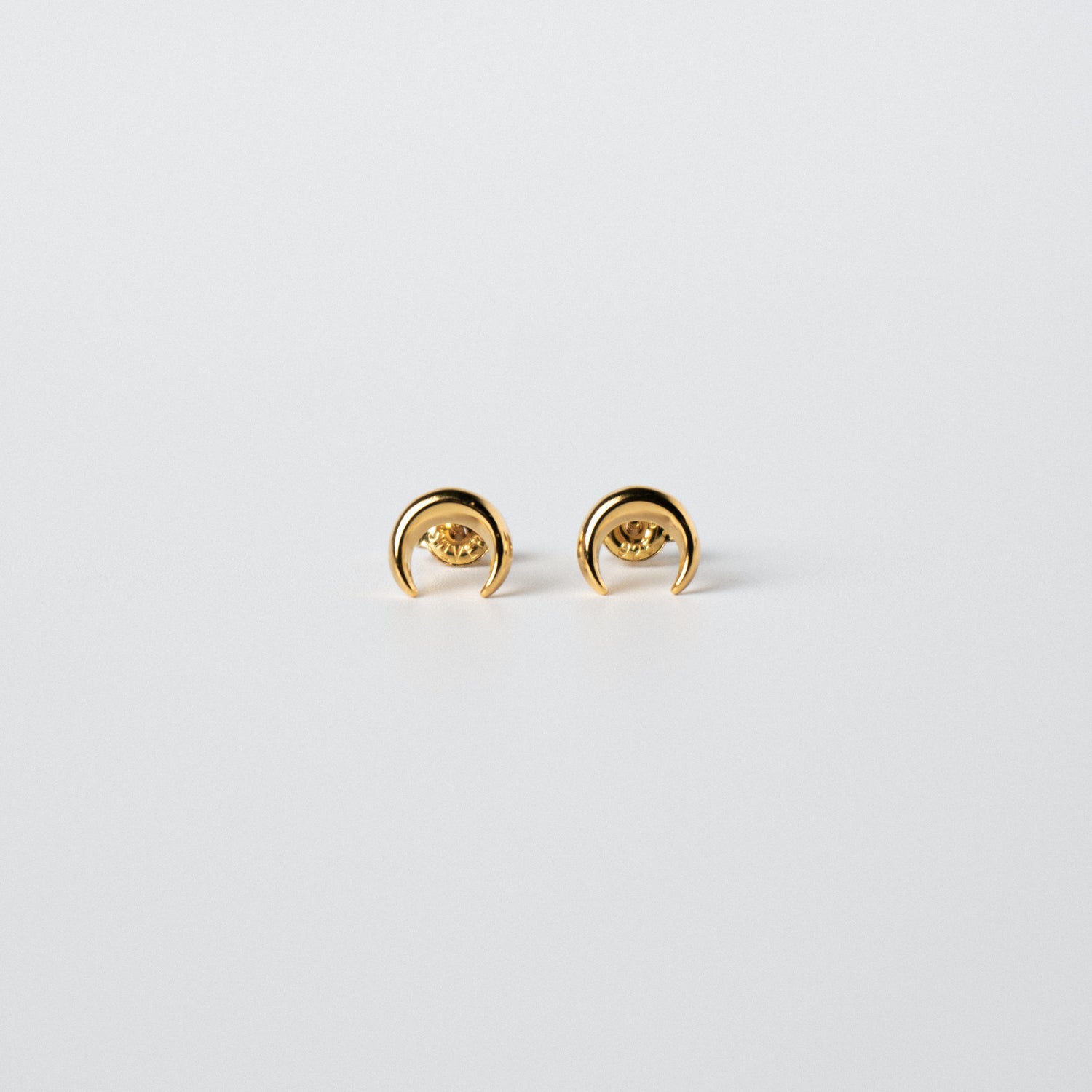 CRESCENT MOON PIERCE / GOLD
