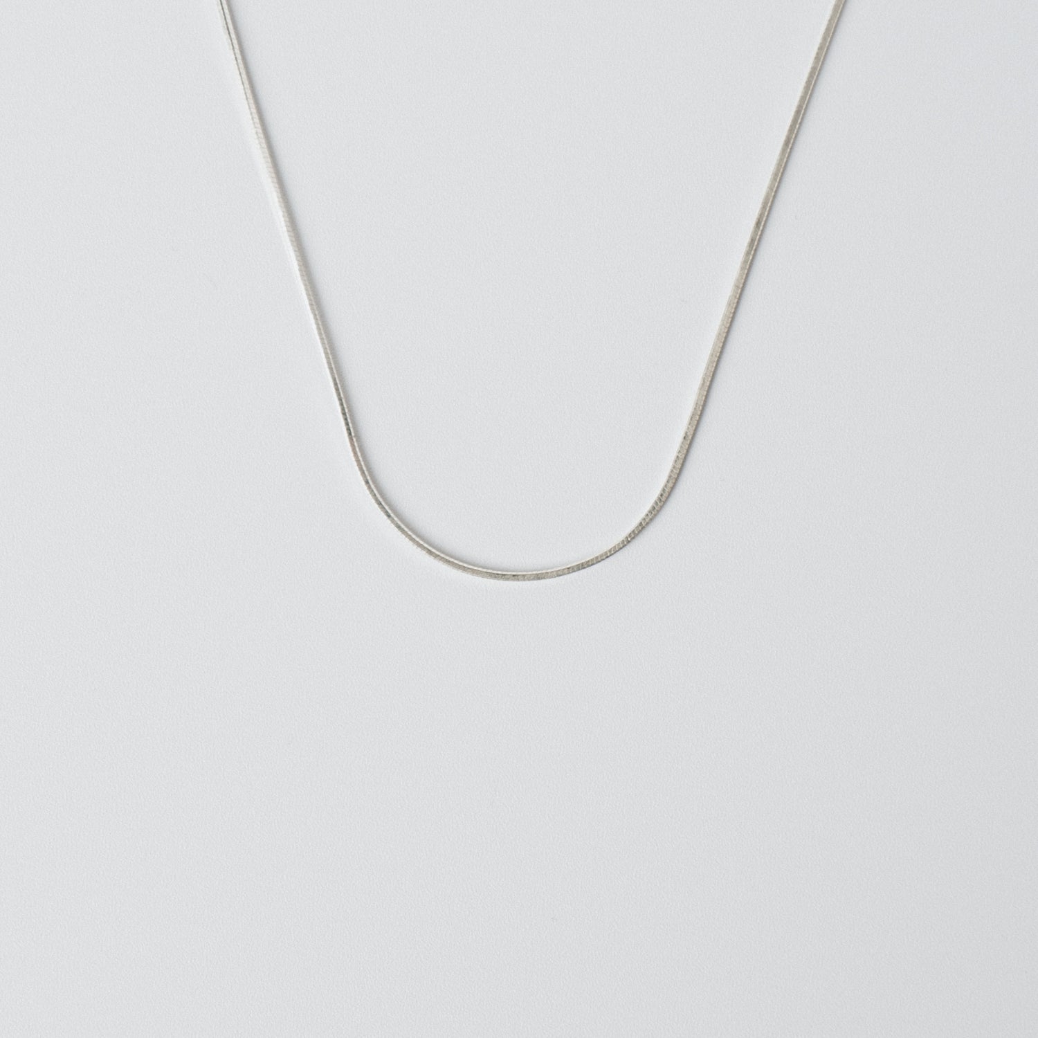 SNAKE CHAIN NECKLACE / SILVER