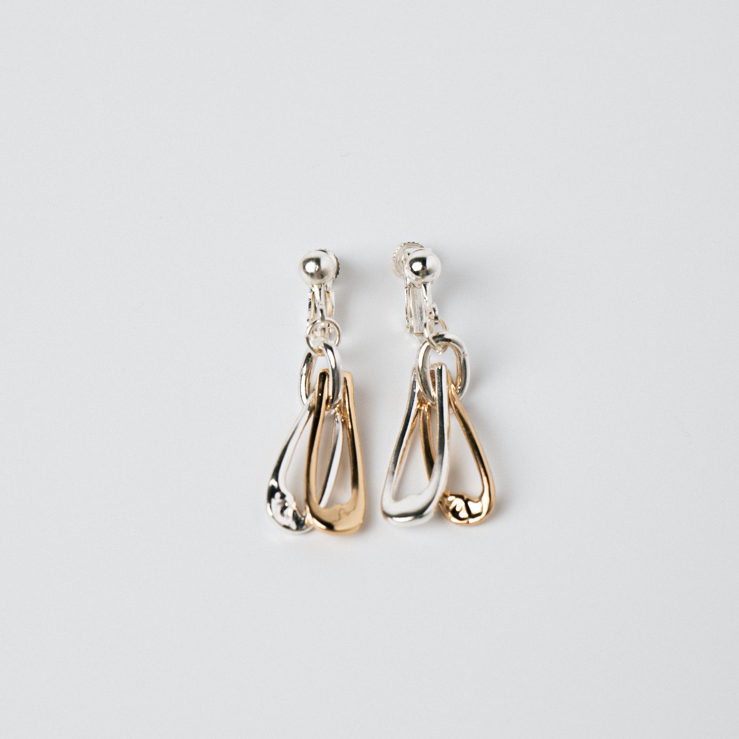 VERTICAL BICOLOR EARRING