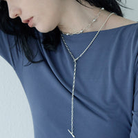 LARIE TEETH ASYMMETRY NECKLACE