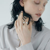 TWO BALL FREE RING