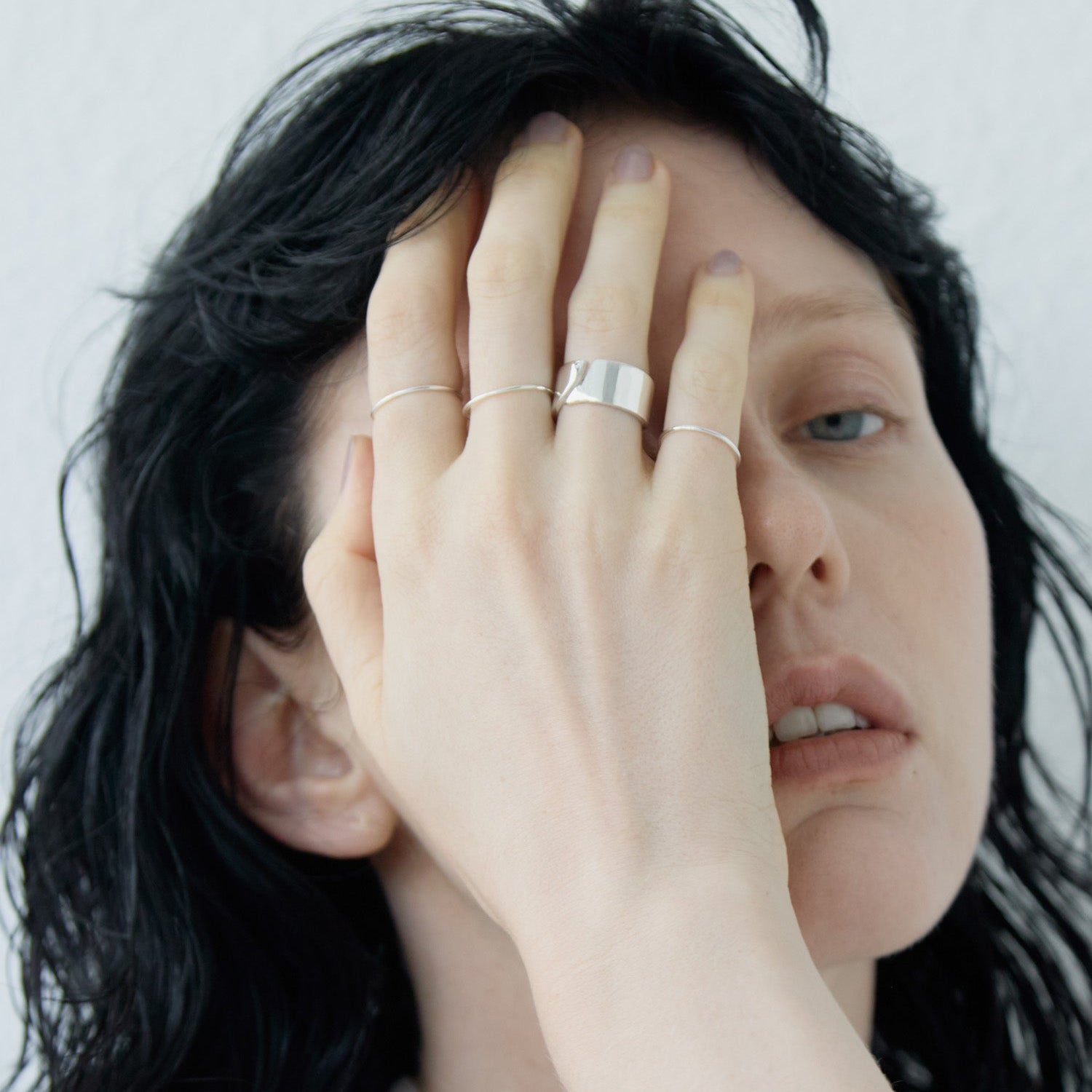 SIMPLE THIN RING / SILVER