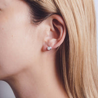 SMALL RAINBOW MOONSTONE PIERCE