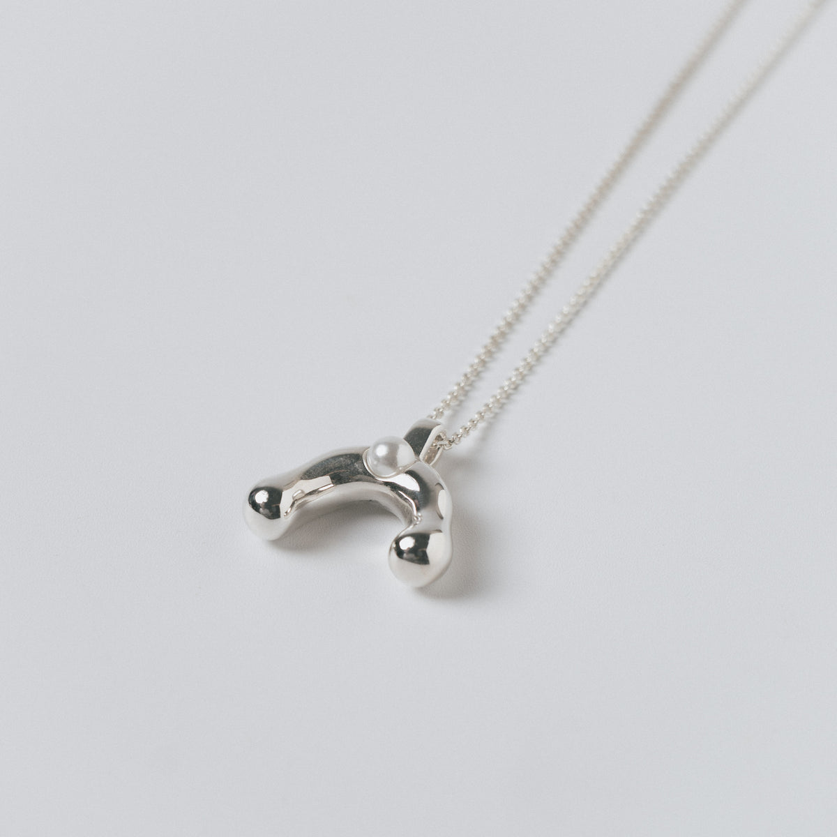 CLOUDY PEARL NECKLACE