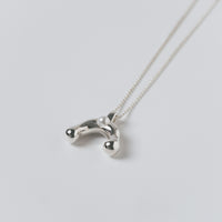 CLOUDY PEARL NECKLACE