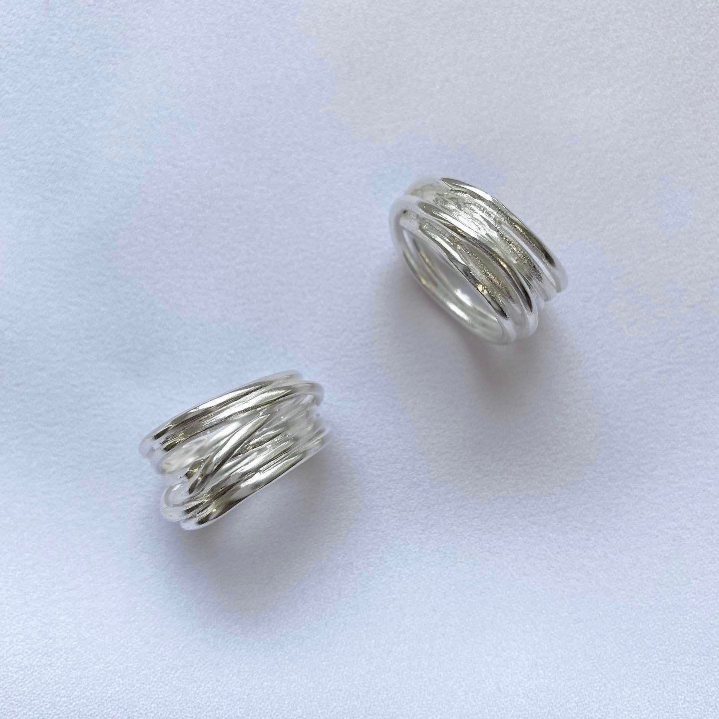BIG MATTE LINE RING