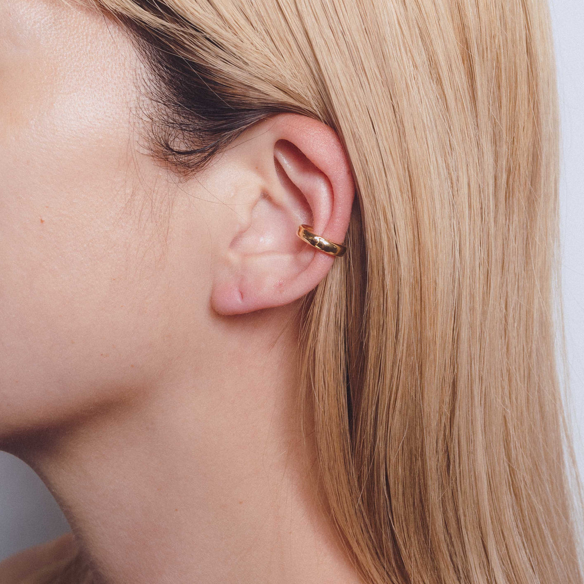 SIMPLE HOOP GOLD CUFF
