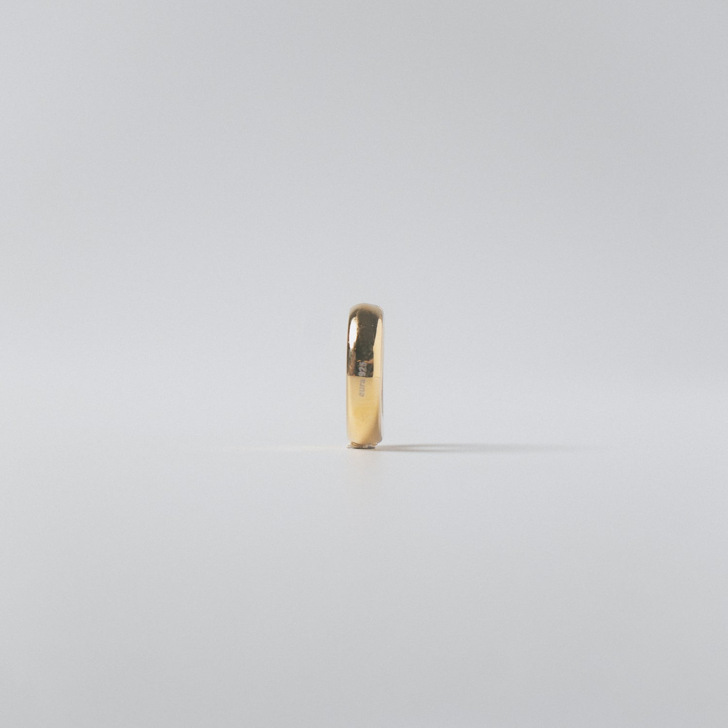 SIMPLE HOOP GOLD CUFF