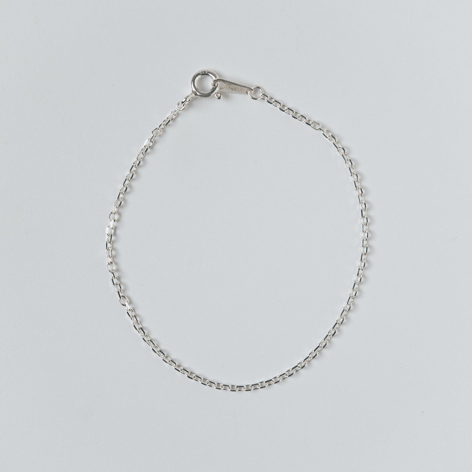 THIN CHAIN BRACELET