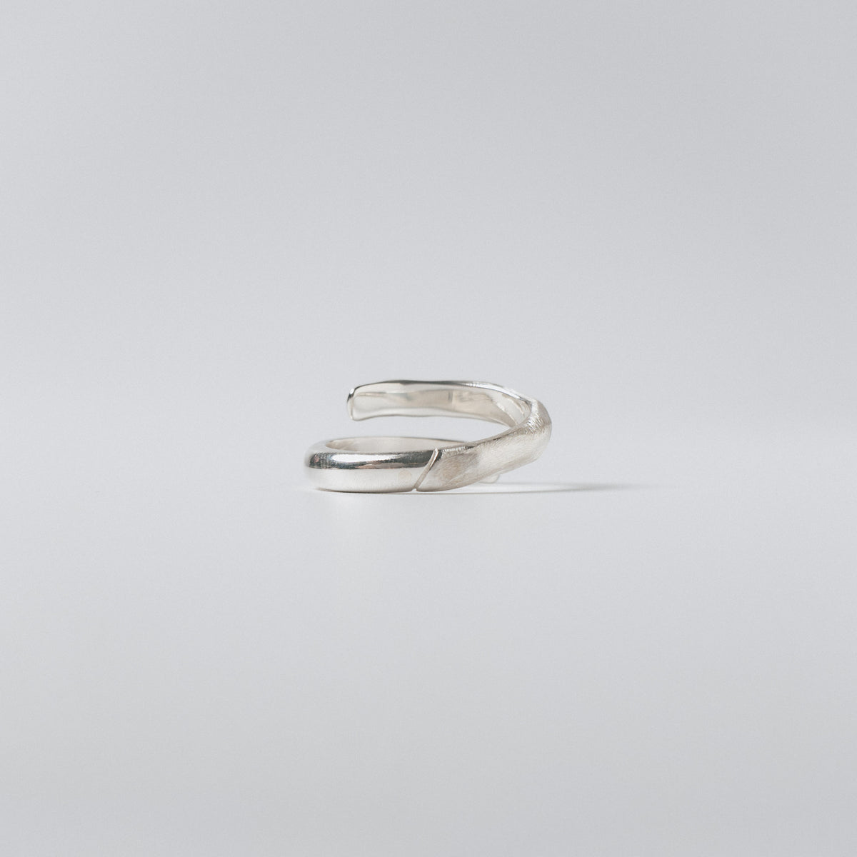 HALF MATTE FREE RING