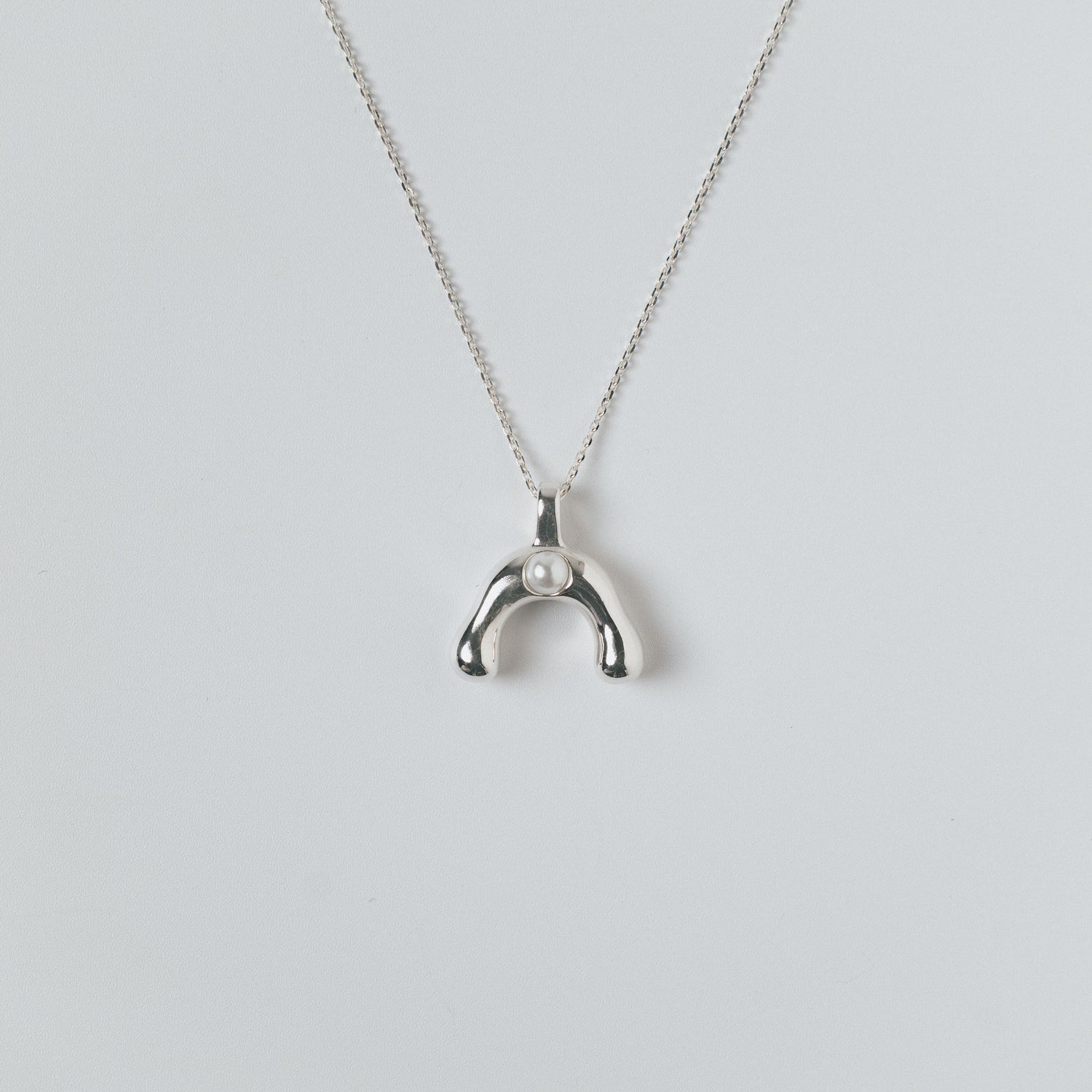 CLOUDY PEARL NECKLACE
