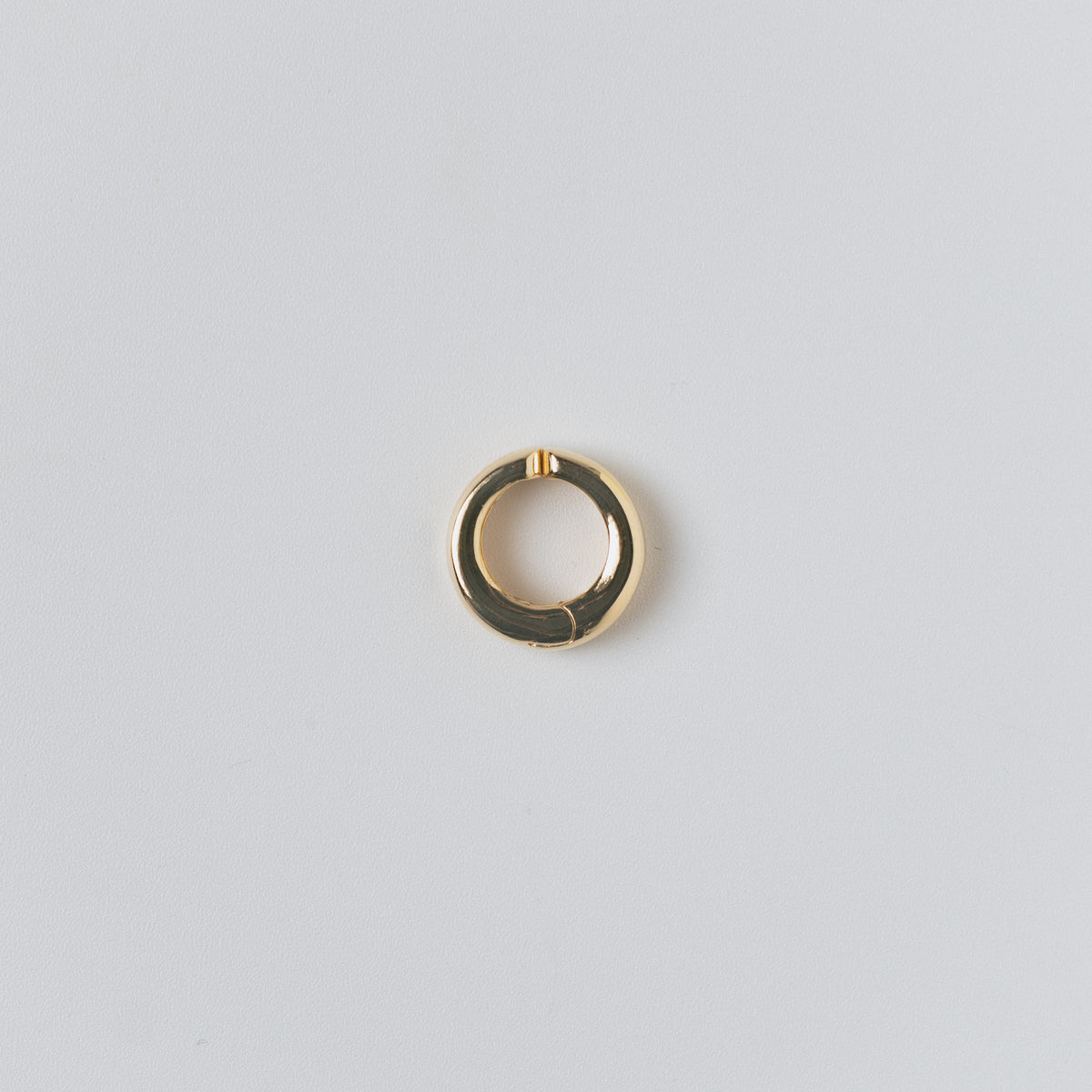SIMPLE HOOP GOLD CUFF