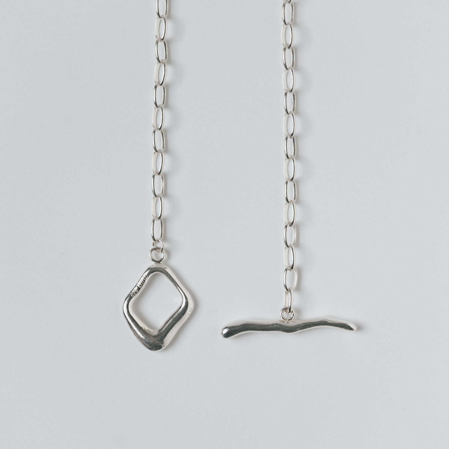 OVAL CHAIN LARIAT NECKLACE