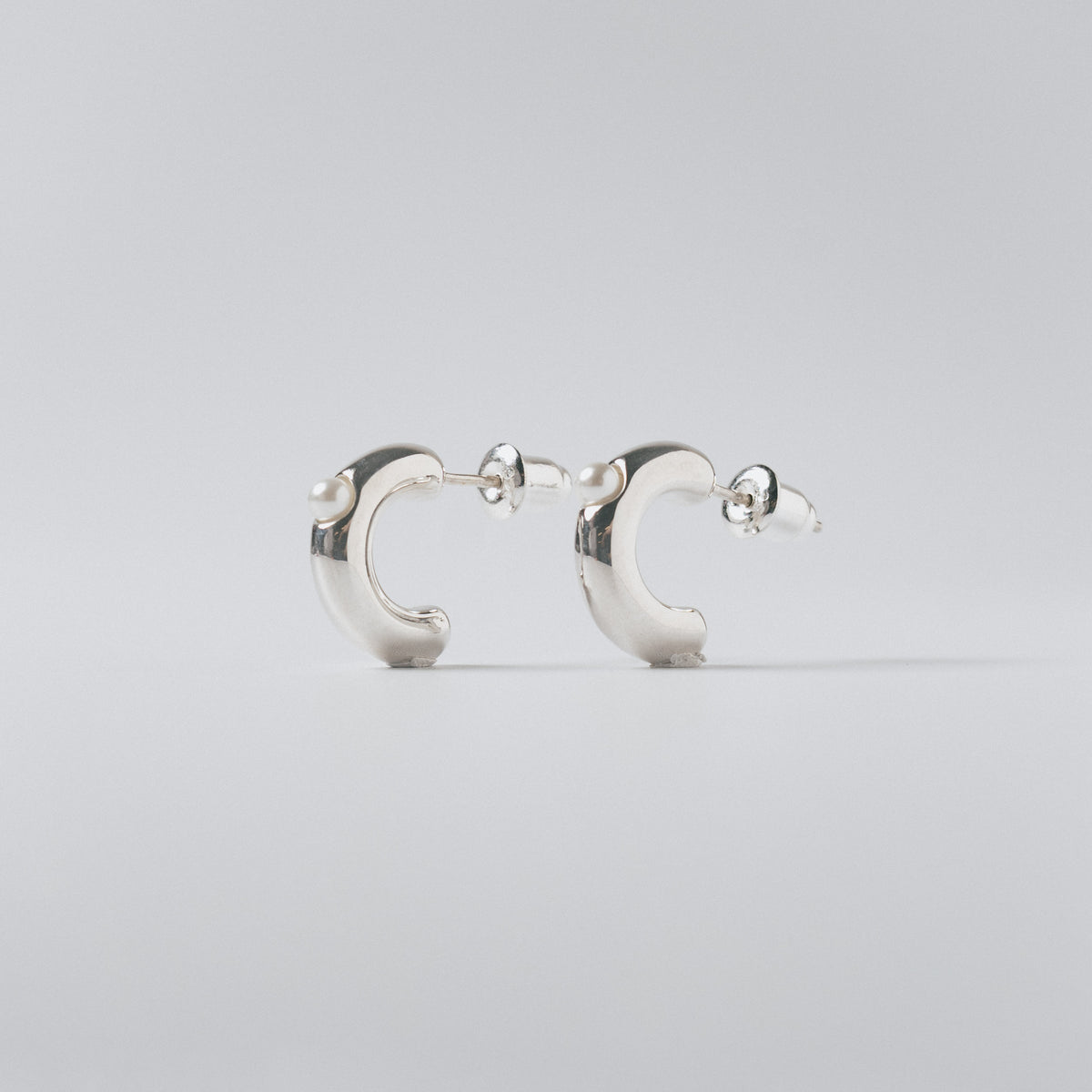 CLOUDY PEARL PIERCE