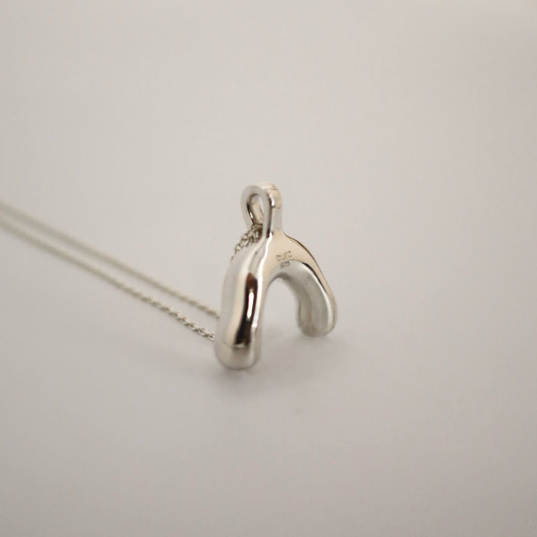 CLOUDY PEARL NECKLACE