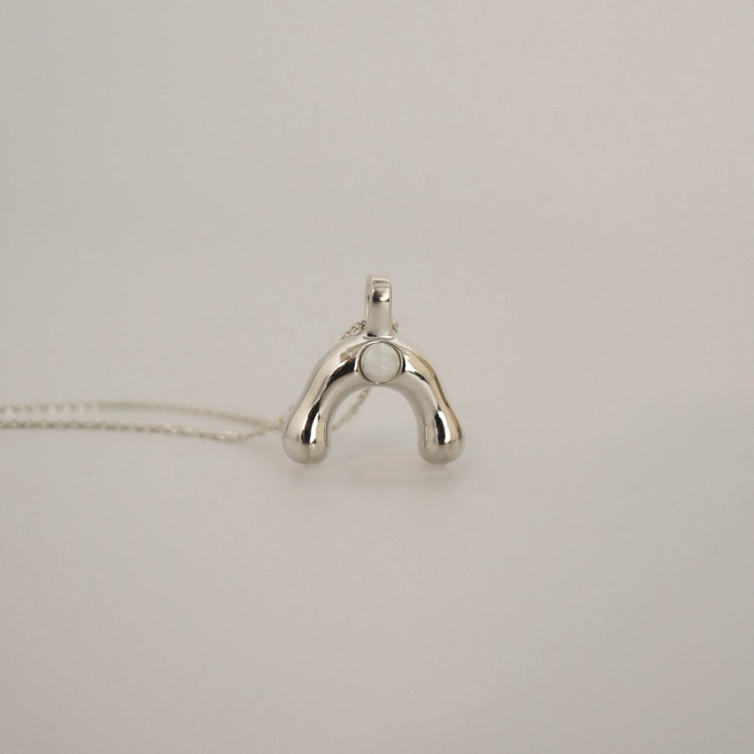 CLOUDY PEARL NECKLACE