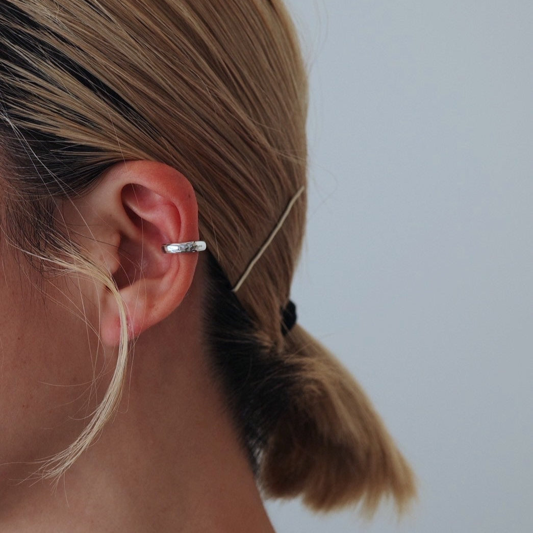 SIMPLE HOOP SILVER CUFF
