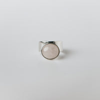 ROSE QUARTZ STONE RING