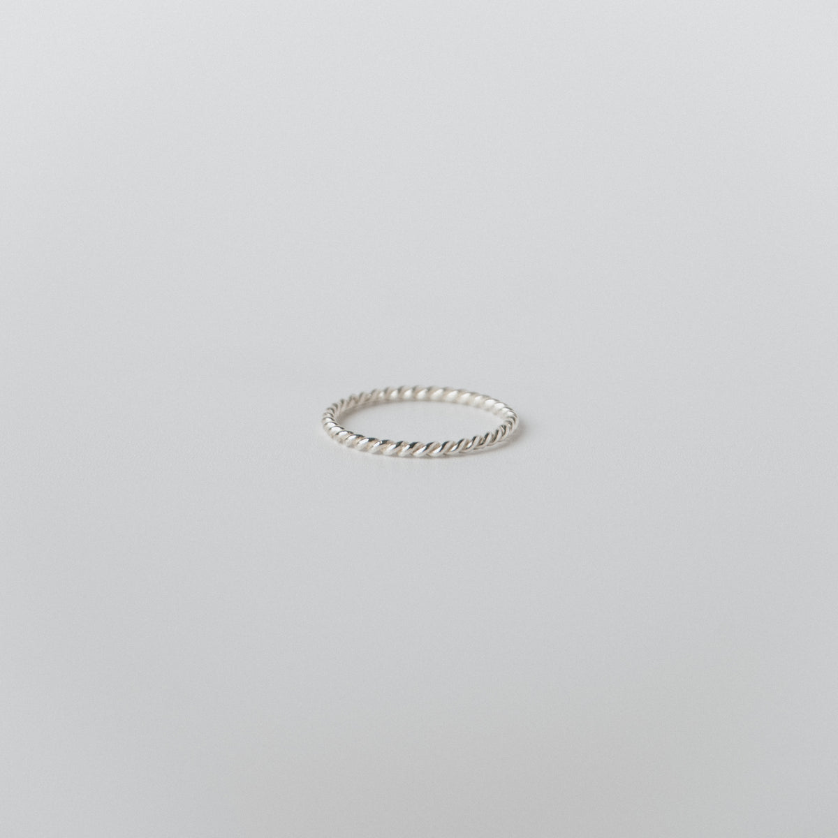 TWIST THIN RING