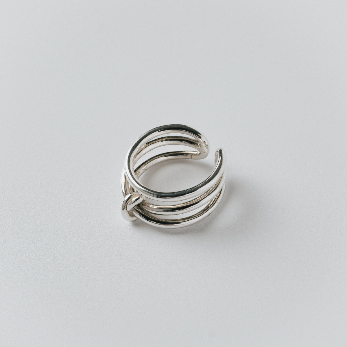 THREE LINE FREE RING