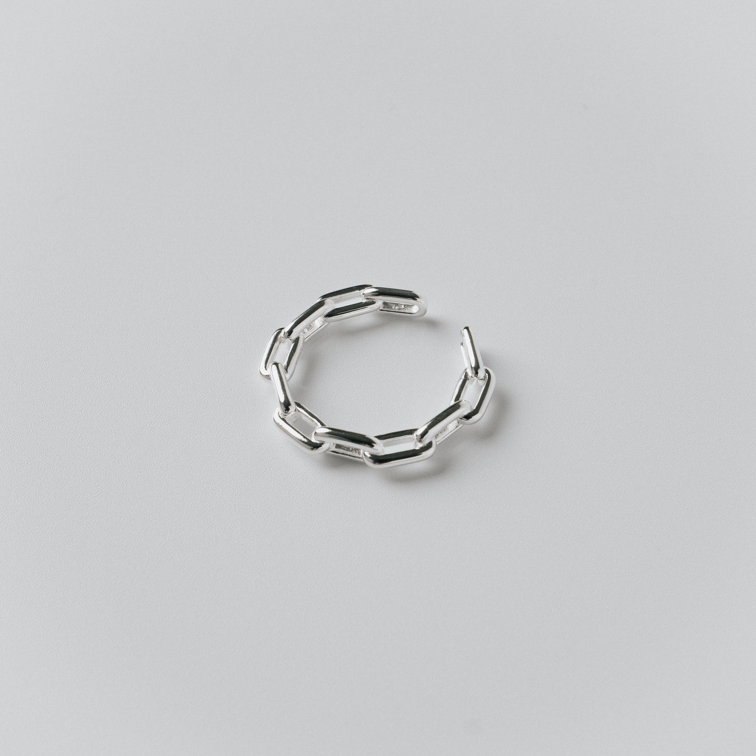 CHAIN ​​MOTIF RING