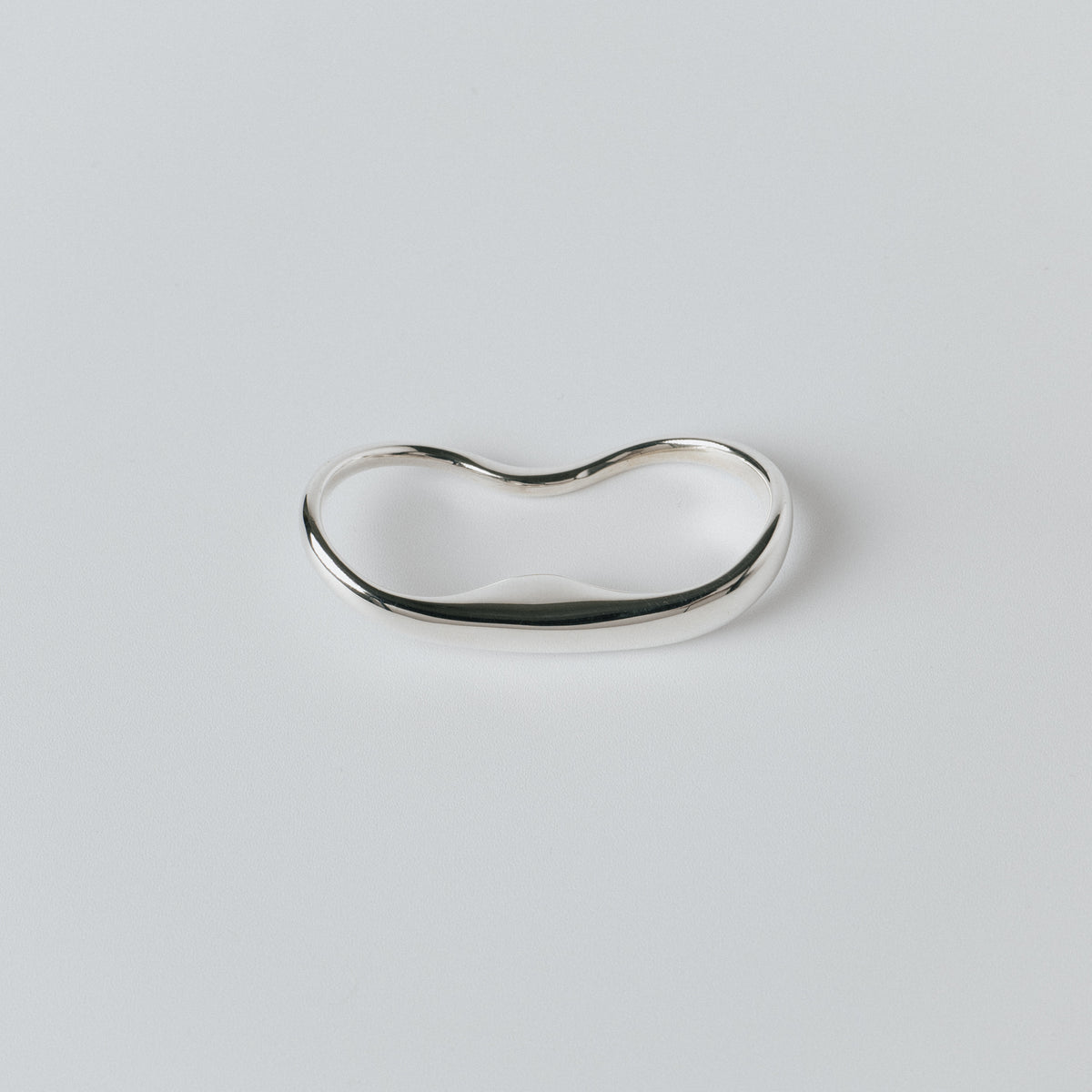 SMOOTH LINES TWO FINGER RING