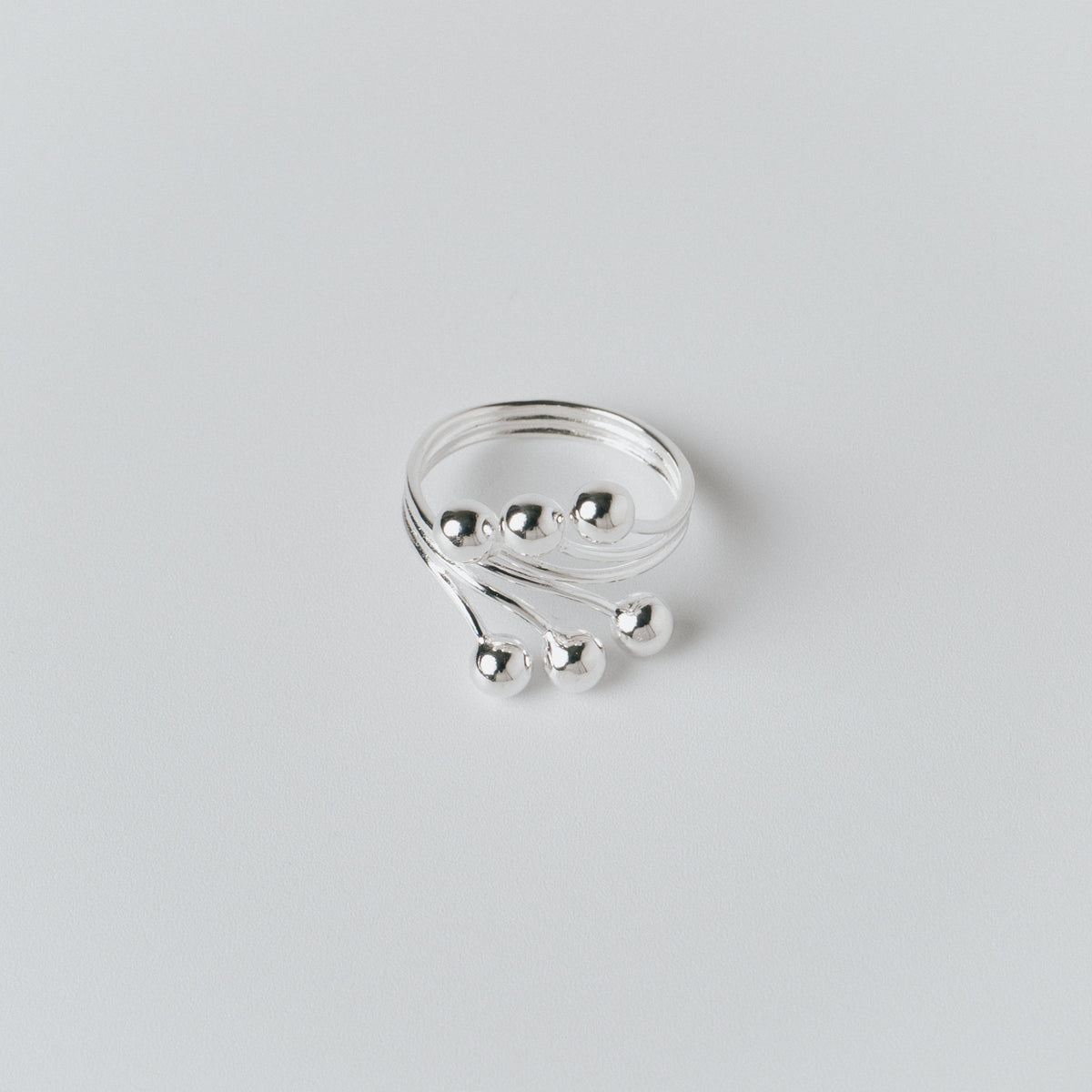 SIX BALL DESIGN RING