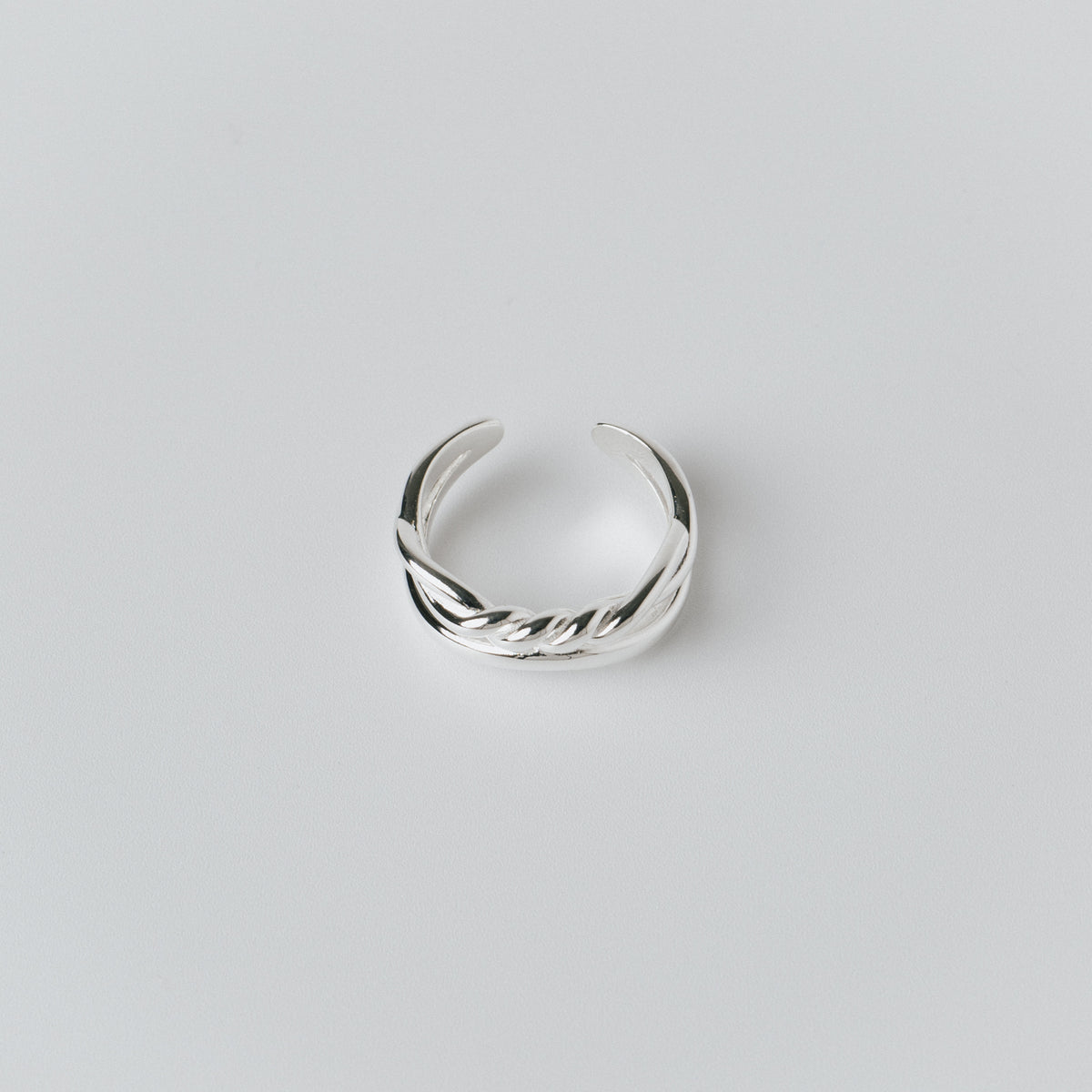 DOUBLE LINE TWIST RING