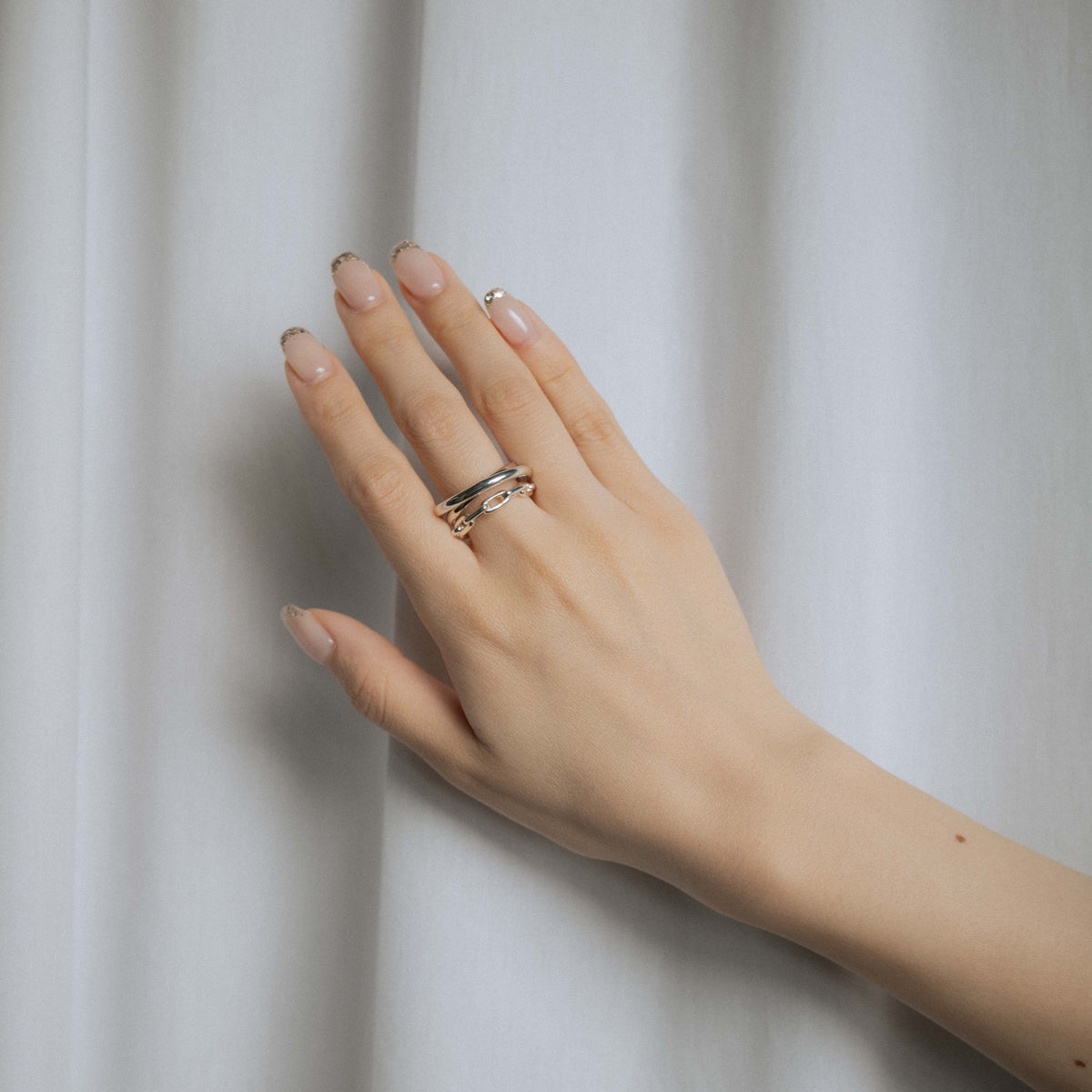 CHAIN ​​MOTIF RING