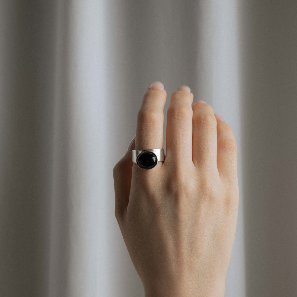 ONYX STONE RING