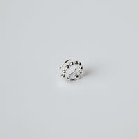 TSUBUTSUBU LINE EAR CUFF / SILVER