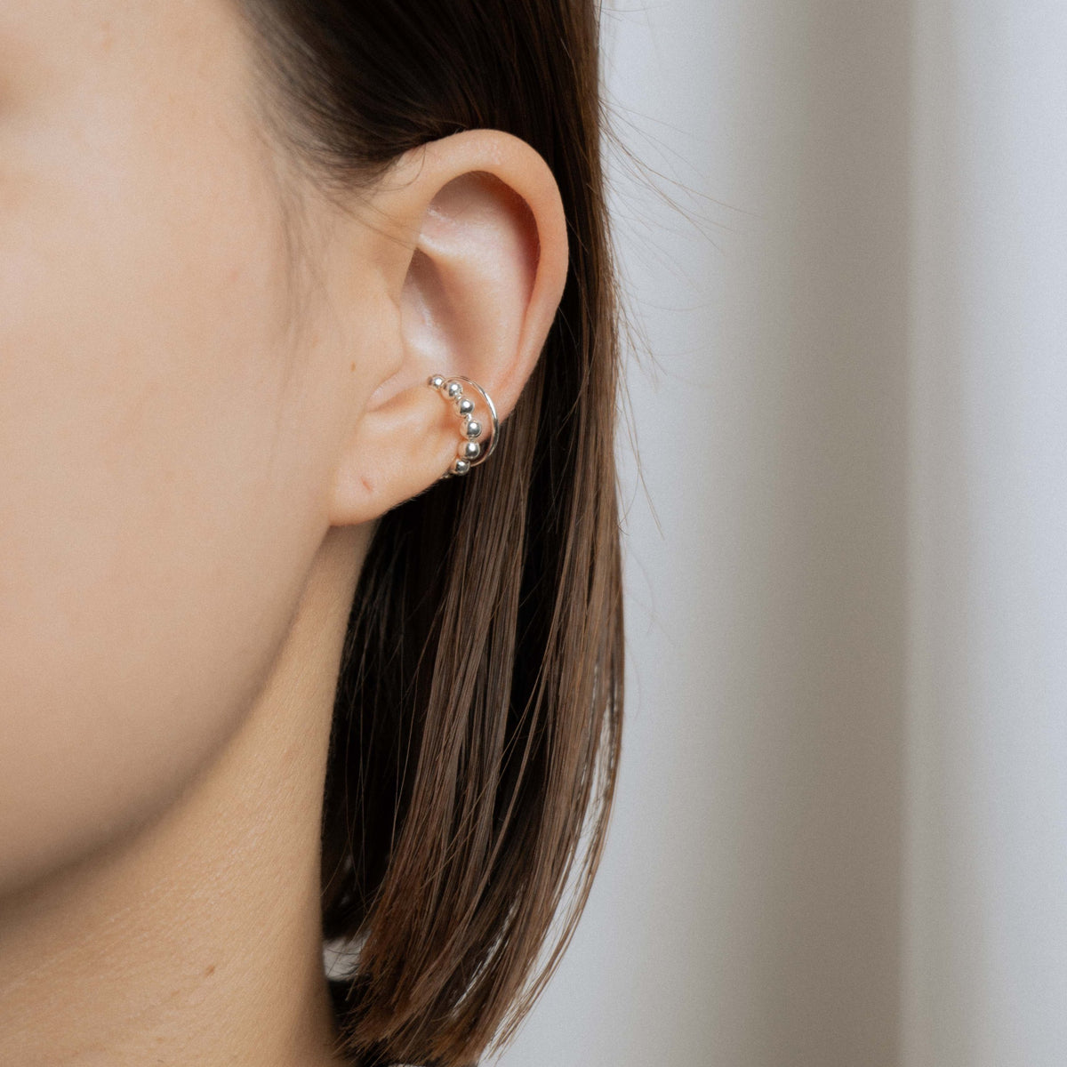 TSUBUTSUBU LINE EAR CUFF / SILVER