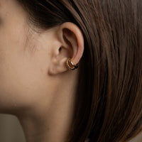 Twisted wline ear cuff