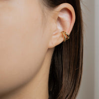 Twisted wline ear cuff