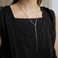 LONG CHAIN ​​NECKLACE