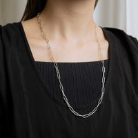 LONG CHAIN ​​NECKLACE