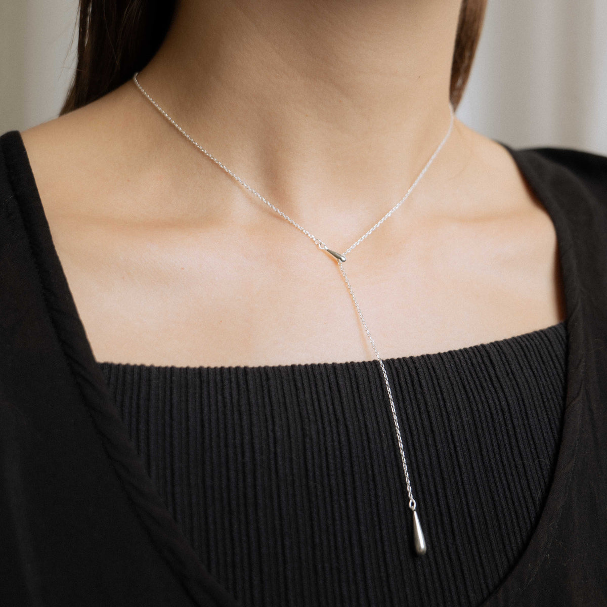 DROP LARIET NECKLACE