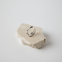 Cut out ring cuff