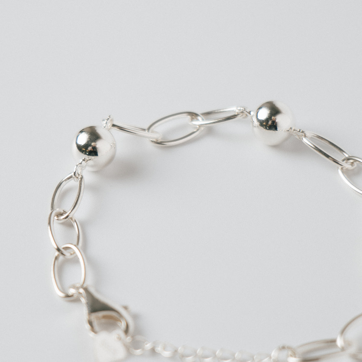 BALL CHAIN ​​BRACELET