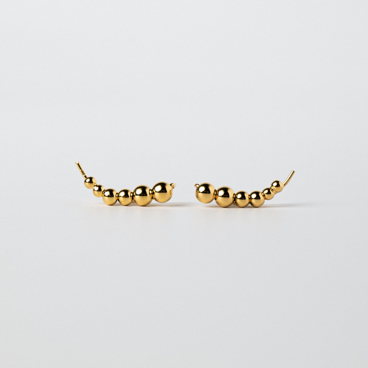 BALL LINE EAR CUFF / GOLD