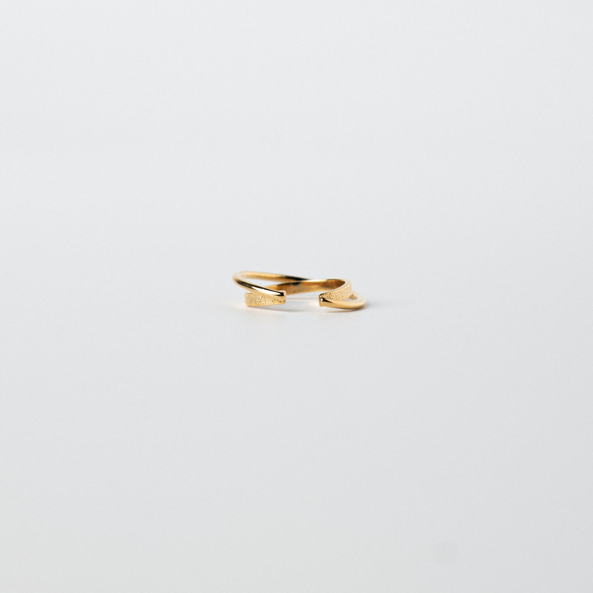 W LINE EAR CUFF / RING / GOLD