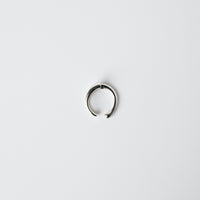 Cut out ring cuff